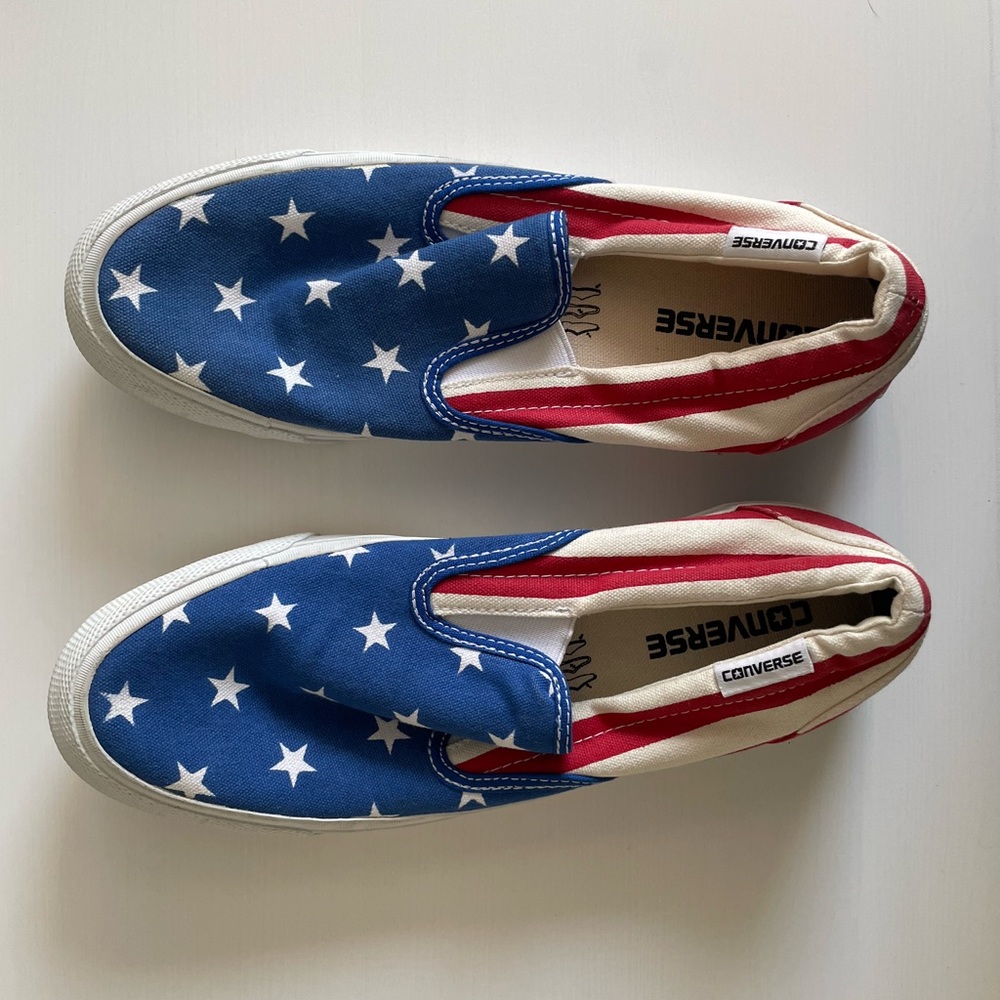 American flag Converse, size 9 womens/ 7 men